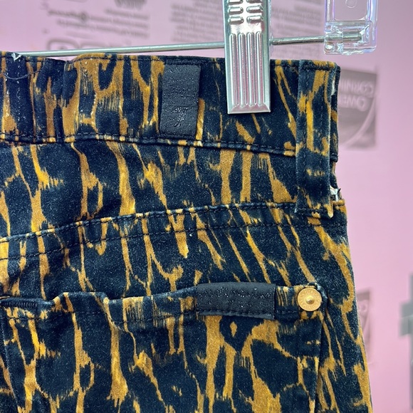 7FAM Leopard Skinny Jeans - Picture 6 of 8